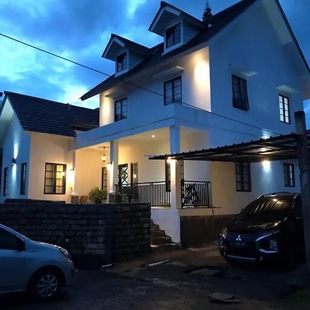 Stylish Villa At Green Apple U 35A Cipanas Puncak Sindanglaya Zewnętrze zdjęcie
