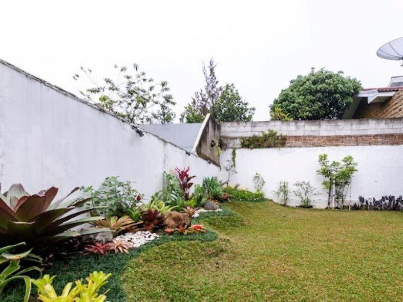 Stylish Villa At Green Apple U 35A Cipanas Puncak Sindanglaya Zewnętrze zdjęcie